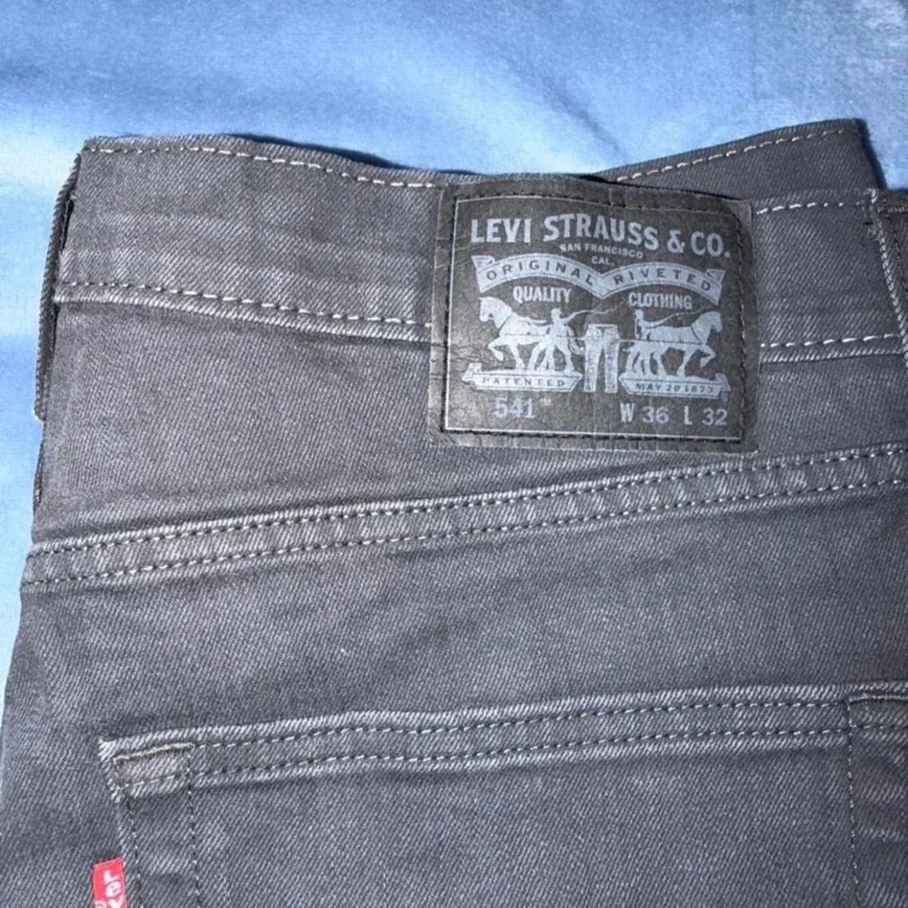Levi's black denim jeans, men Size W36 L32‎